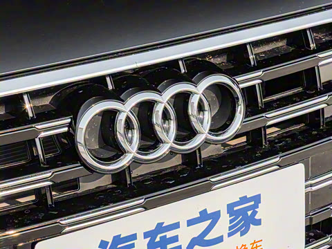 2025款 40 TFSI 豪华动感型 2025款 40 TFSI 豪华动感型