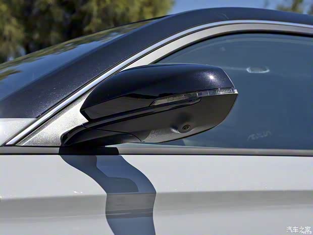 東風(fēng)乘用車 奕炫 2023款 馬赫版 1.5T 自動(dòng)高配版