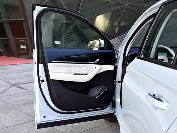 吉利汽车 星越L 2022款 1.5T 雷神Hi·X油电混动版 Super迅