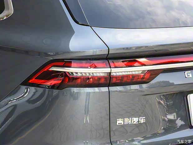 吉利汽车 星越L 2022款 1.5T 雷神Hi·X油电混动版 高配版