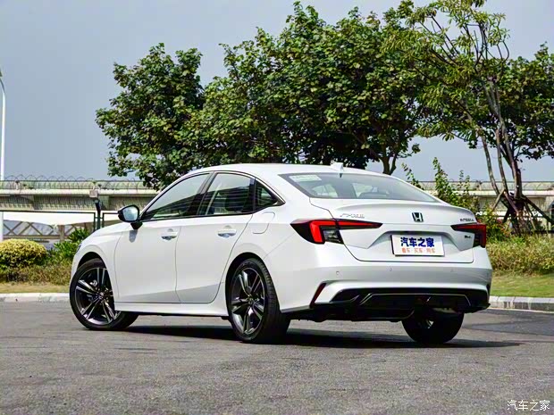 广汽本田 型格 2023款 2.0L e:HEV 高配版 广汽本田 型格 2023款 2.0L e:HEV 高配版