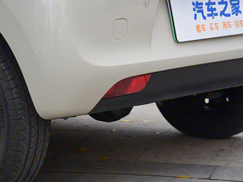 2025款 四门版 臻享+款 2025款 四门版 臻享+款