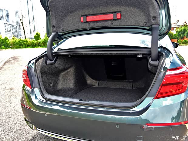 東風(fēng)本田 英仕派 2022款 銳·混動 2.0L 凈越版