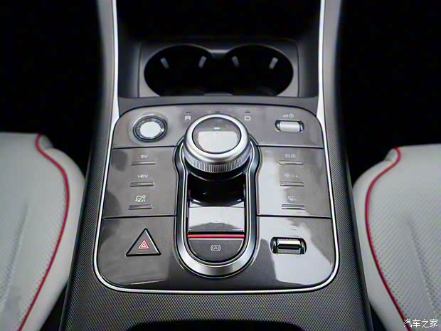 比亞迪 驅(qū)逐艦05 2022款 DM-i 120KM 旗艦型