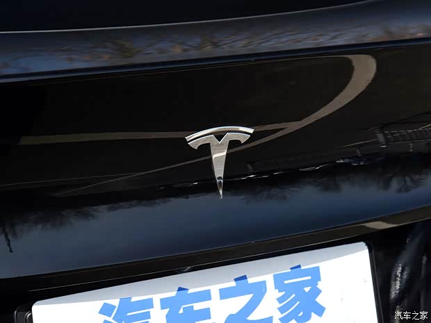 特斯拉中国 Model Y 2022款 后轮驱动版 特斯拉中国 Model Y 2022款 后轮驱动版