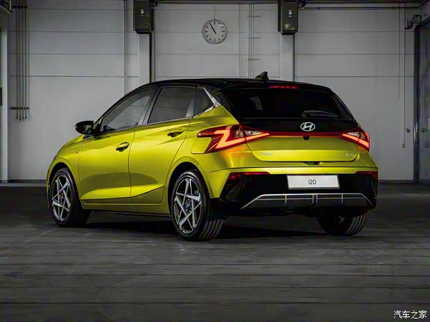 現(xiàn)代(進口) 現(xiàn)代i20 2023款 Refresh