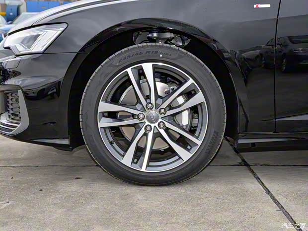 一汽-大眾奧迪 奧迪A6L 2021款 40 TFSI 豪華動感型