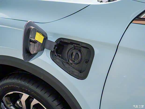 創(chuàng)維汽車 創(chuàng)維EV6 2022款 620 標(biāo)準(zhǔn)版