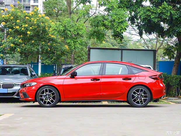 東風本田 思域 2023款 HATCHBACK 240TURBO CVT高配版