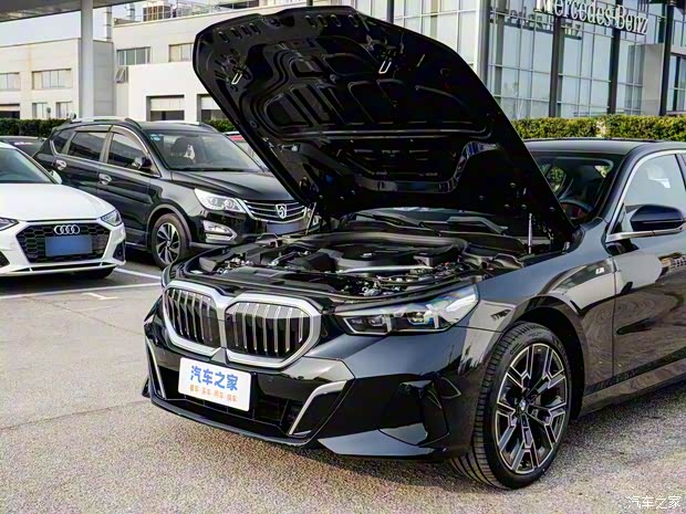 華晨寶馬 寶馬5系 2024款 530Li M運(yùn)動套裝