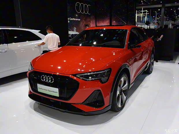 奥迪(进口) 奥迪e-tron(进口) 2020款 Sportback 奥迪(进口) 奥迪e-tron(进口) 2020款 Sportback
