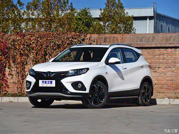 东南汽车 东南DX3 2019款 DX3X酷绮 1.5T CVT尊贵型