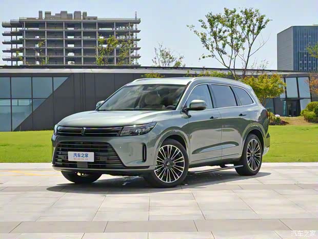 赛力斯汽车 问界M7 2024款 1.5T 四驱Plus版 5座 赛力斯汽车 问界M7 2024款 1.5T 四驱Plus版 5座