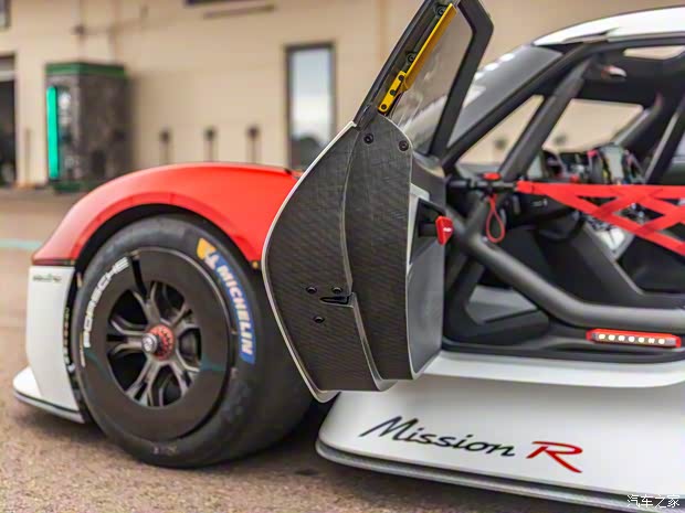 保時(shí)捷 Mission R 2021款 基本型