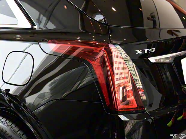 上汽通用凯迪拉克 凯迪拉克XT5 2019款 28T 两驱豪华版