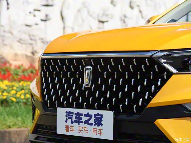 一汽奔腾 奔腾T77 2019款 230 TID 自动尊贵型 一汽奔腾 奔腾T77 2019款 230 TID 自动尊贵型