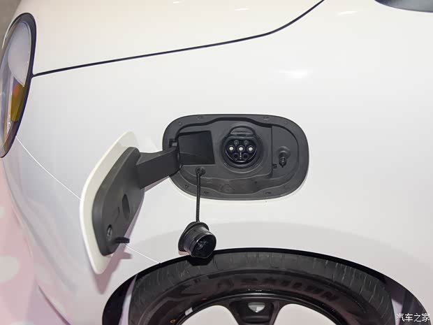 長(zhǎng)安汽車 長(zhǎng)安LUMIN 2022款 210km 基本型