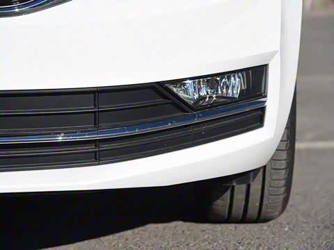 2019款 1.5L 自动豪华版 2019款 1.5L 自动豪华版