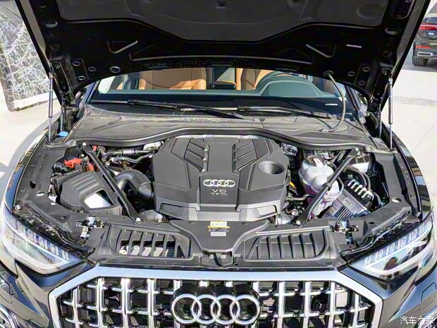 奧迪(進(jìn)口) 奧迪A8 2024款 A8L Horch創(chuàng)始人版 經(jīng)典型