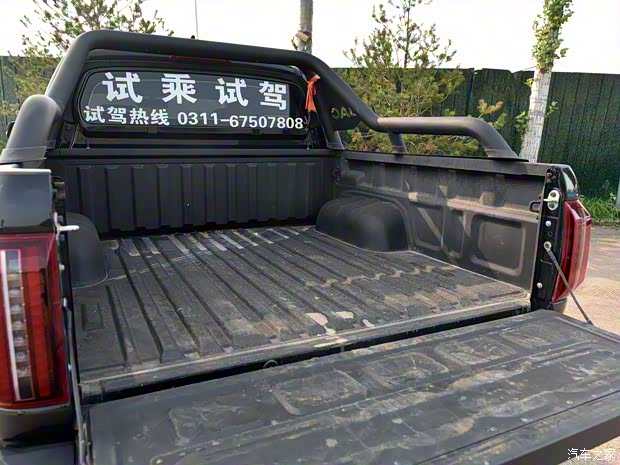 江淮汽車 悍途 2022款 2.0T山貓版手動柴油四驅(qū)精英型標雙HFC4DB2-2E