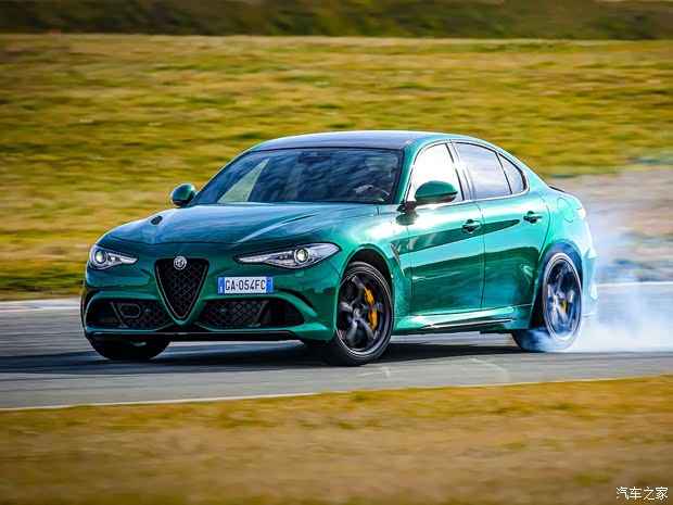 阿爾法·羅密歐 Giulia 2020款 Quadrifoglio 歐洲版