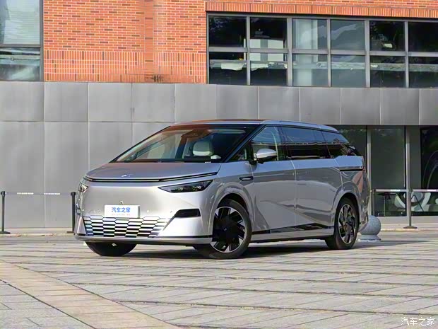 小鵬汽車 小鵬X9 2024款 702超長(zhǎng)續(xù)航Max