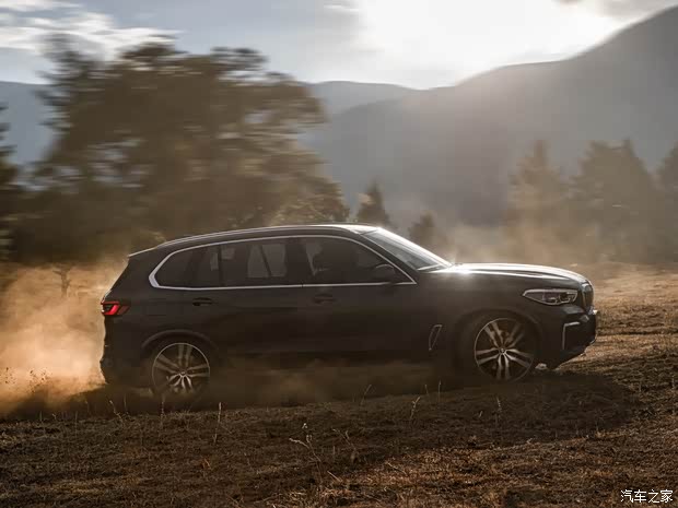 华晨宝马 宝马X5 2022款 xDrive40Li 华晨宝马 宝马X5 2022款 xDrive40Li