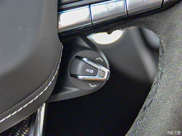 凱迪拉克(進(jìn)口) 凱迪拉克CT4(海外) 2021款 CT4-V Blackwing