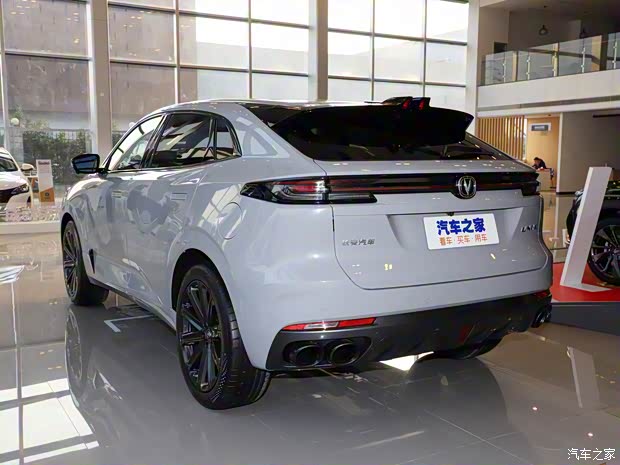 長(zhǎng)安汽車 長(zhǎng)安UNI-K 2021款 UNI量產(chǎn)版