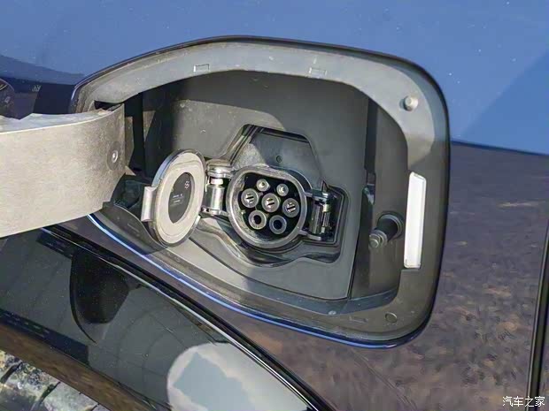 东风日产 Ariya 2022款 两驱高配版