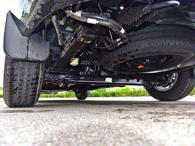 江鈴福特 全順 2023款 2.0T柴油自動商旅型短軸低頂7/8/9座