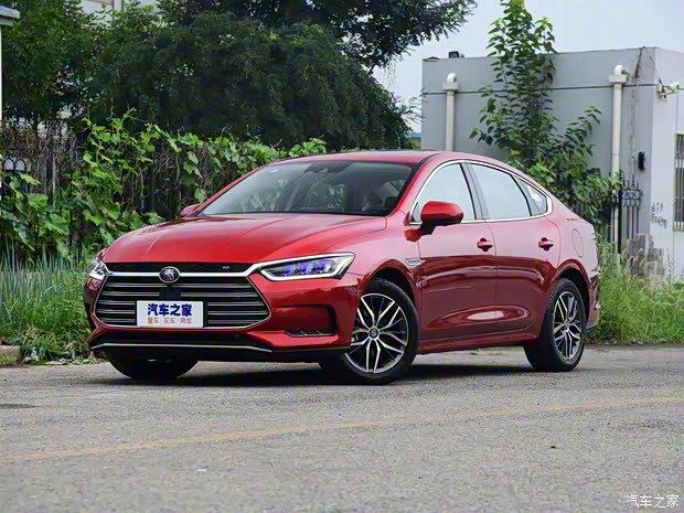 比亞迪 秦Pro新能源 2019款 DM 1.5TI 自動領(lǐng)航版