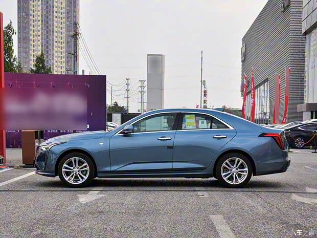 上汽通用凱迪拉克 凱迪拉克CT4 2023款 25T 風(fēng)尚型