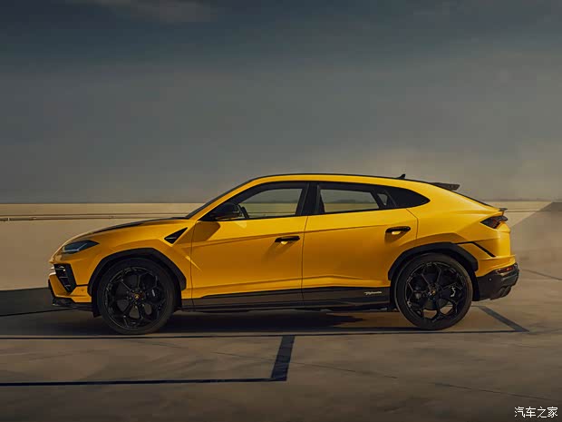 兰博基尼 Urus 2022款 Performante