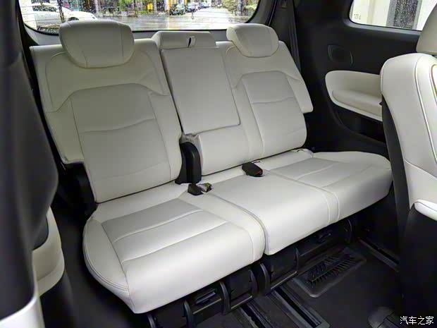 广汽乘用车 传祺M8 2023款 宗师系列 400T 自动旗舰 广汽乘用车 传祺M8 2023款 宗师系列 400T 自动旗舰