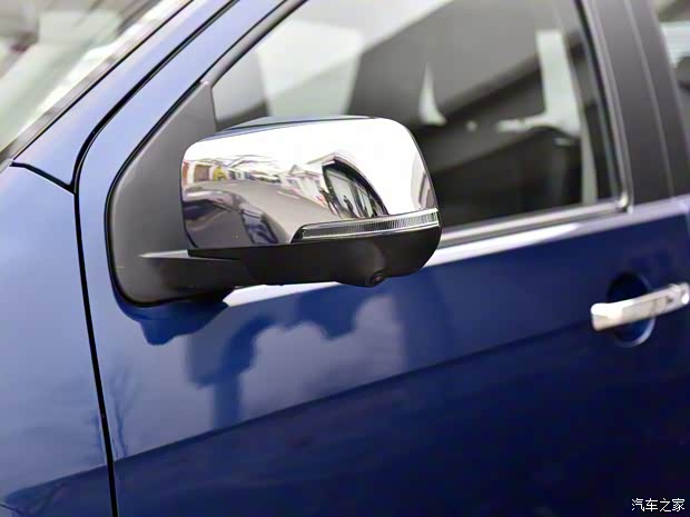 江西五十鈴 鈴?fù)?2022款 汽油四驅(qū)基本型