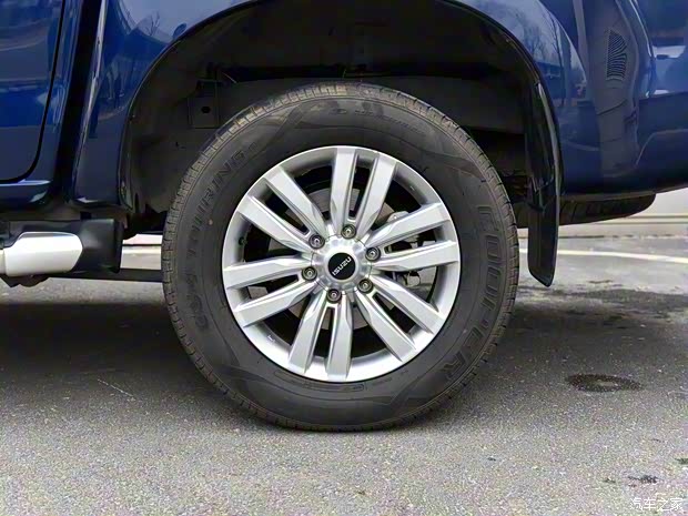 江西五十鈴 鈴?fù)?2022款 汽油四驅(qū)基本型