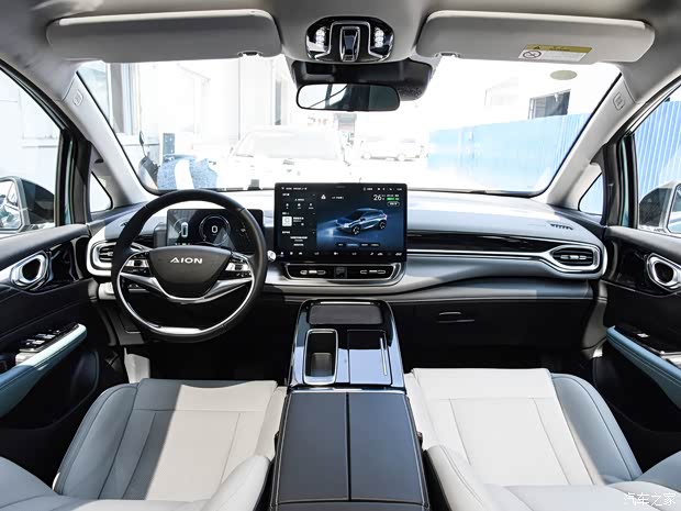 埃安 AION V 2023款 Plus 70 智享七座版 三元锂 埃安 AION V 2023款 Plus 70 智享七座版 三元锂