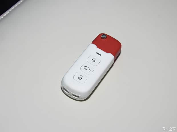 奇瑞新能源 QQ冰淇淋 2022款 桃欢喜 甜桃款