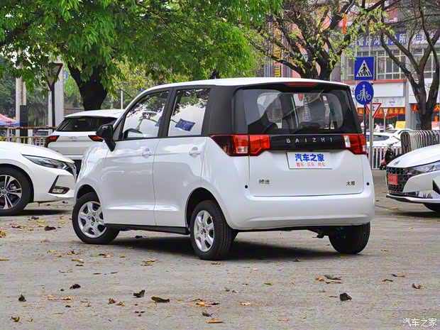 领途汽车 百智大熊 2022款 15kWh 酷熊 标准型 领途汽车 百智大熊 2022款 15kWh 酷熊 标准型