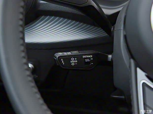 一汽-大众奥迪 奥迪Q2L e-tron 2019款 30 e-tron 一汽-大众奥迪 奥迪Q2L e-tron 2019款 30 e-tron