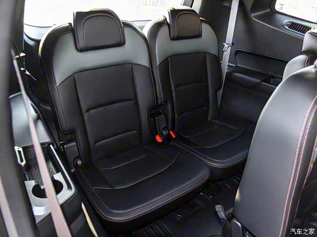 吉利汽车 豪越L 2023款 2.0T DCT尊贵版 吉利汽车 豪越L 2023款 2.0T DCT尊贵版