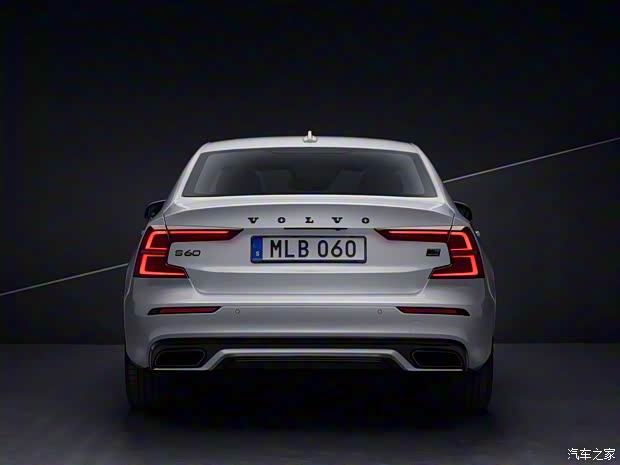 沃爾沃(進口) 沃爾沃S60新能源(進口) 2022款 T8 AWD Black Edition 沃爾沃(進口) 沃爾沃S60新能源(進口) 2022款 T8 AWD Black Edition