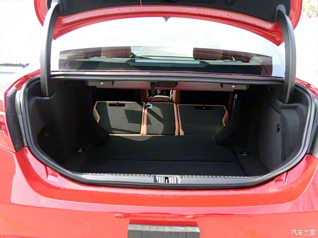 阿爾法·羅密歐 Giulia 2022款 2.0T 280HP Ti 駕控版