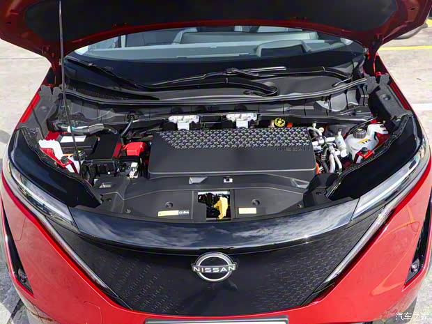 東風(fēng)日產(chǎn) Ariya艾睿雅 2022款 四驅(qū)高性能頂配版