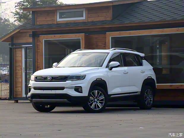 長安汽車 長安CS35 PLUS 2019款 1.6L 手動智聯(lián)版 國VI