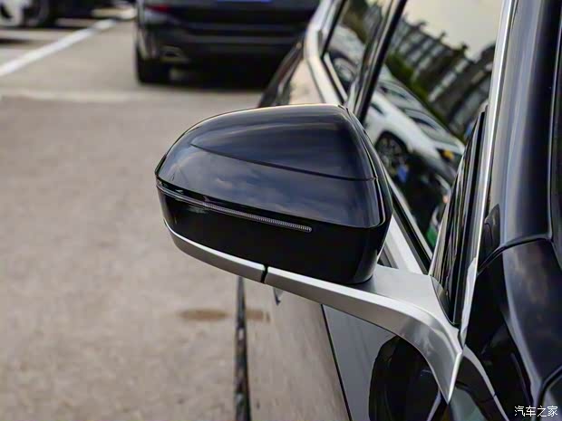 華晨寶馬 寶馬5系 2024款 530Li M運(yùn)動套裝