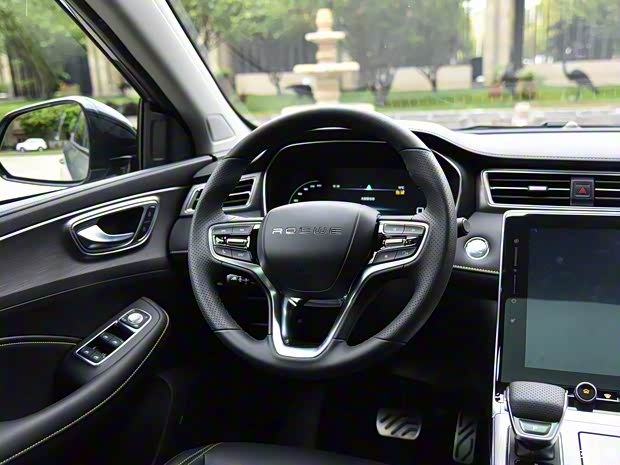 上汽集团 荣威RX5 2020款 PLUS 300TGI 自动Ali国潮荣麟版 上汽集团 荣威RX5 2020款 PLUS 300TGI 自动Ali国潮荣麟版