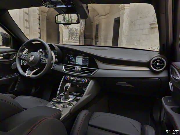 阿爾法·羅密歐 Giulia朱麗葉 2023款 Tributo Italiano 歐洲版