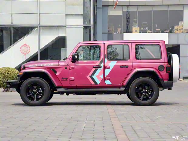 Jeep(进口) 牧马人 2022款 2.0T 高地巴哈马沙滩粉特别版